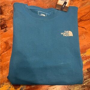 NWT North Face Men’s Long Sleeve Tee